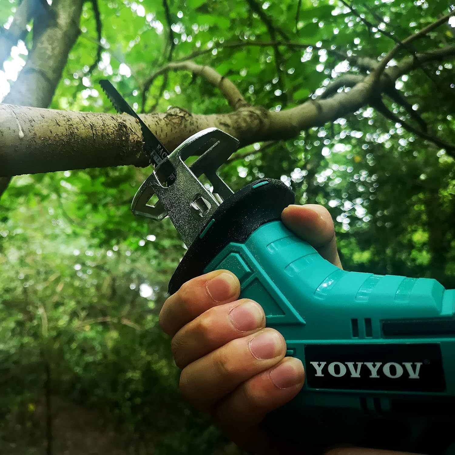 YOVYOV Cordless Reciprocating Saw, 20V Lithium Ion Battery Powered Sawzall, 4 Saw Baldes, 0-2400SPM Variable Speed,1-1/8"(28mm) Stroke Length, Electric Reciprocating Saw for Metal/Wood/PVC/Pipe/Tree - - 