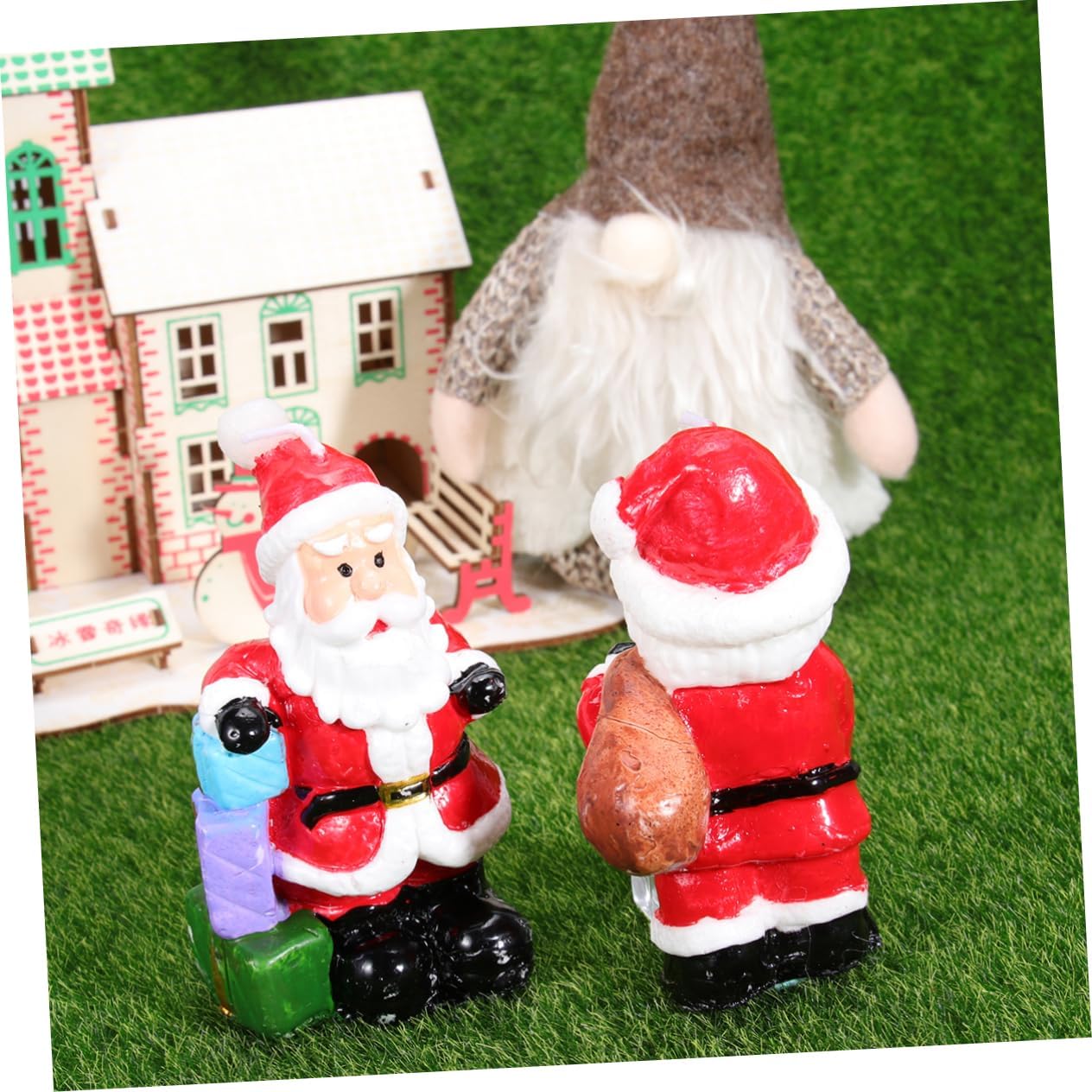 2pcs Christmas Santa Shape Candles Xmas Paraffin Decoration for Desktop