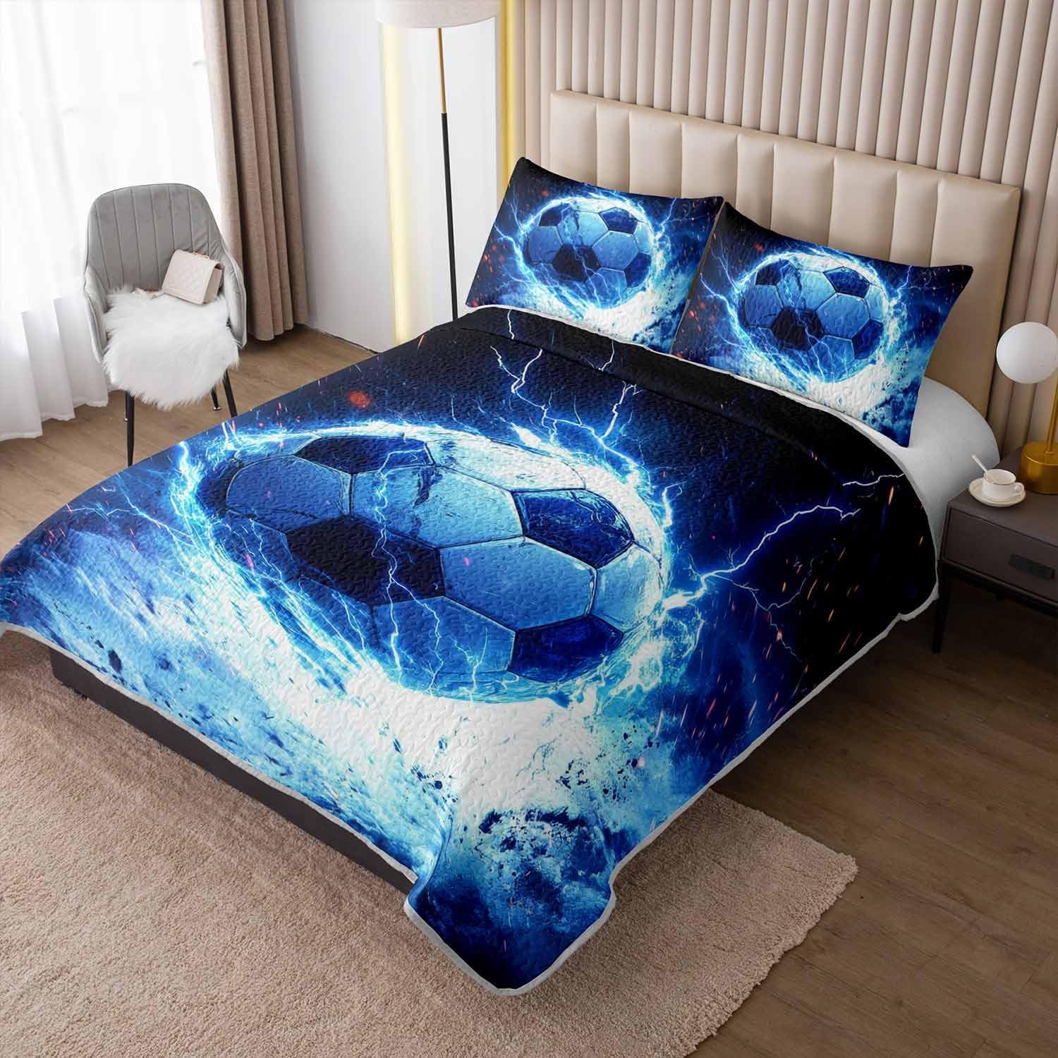 Soccer Printed Quilts Bedding Queen 3Pcs Ball Sports Games Football Quilt Bed Set Blue Lightning Thunderstorm Soft Bedspread Coverlet with 2 Pillowcases for Kid Boy Girl Teen Adult Room Decor