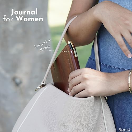 Vista 9 de SETTINI Diario rayado Diario de cruz celta para escribir, juego de regalo Cuero vegano de tapa dura, incluye bolígrafo de lujo en un soporte único