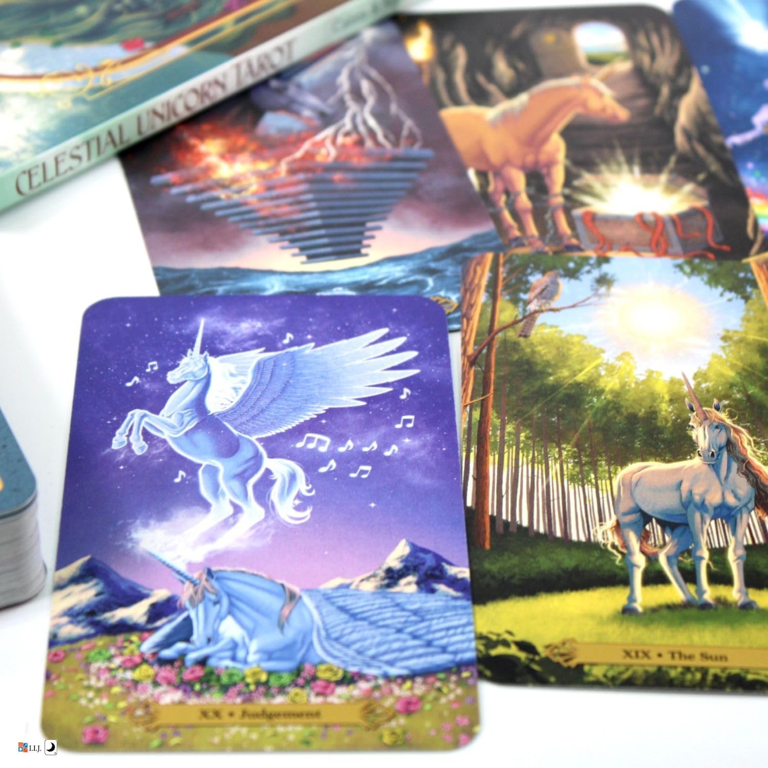Crystal Unicorn Tarot 英語版解説書＆日本語版PDF情報付き Crystal Unicorn Tarot 英語版解説書＆日本語版PDF情報付き The