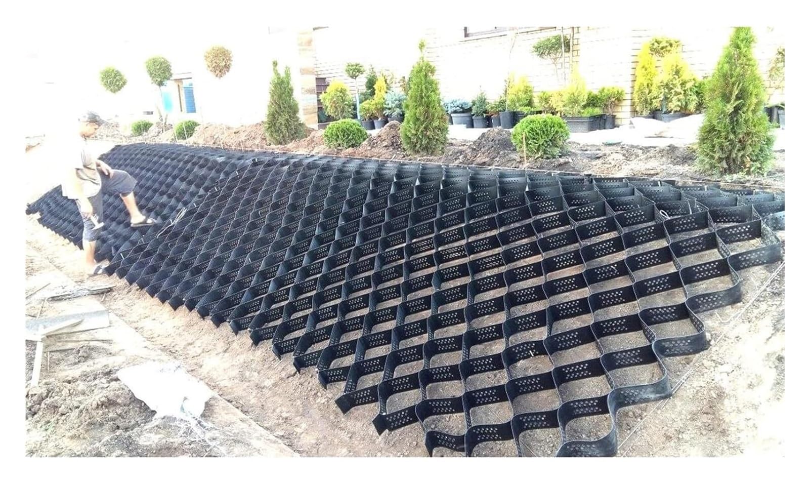 Géogrille pour terrasse et abri voiture pour créer un parking propre