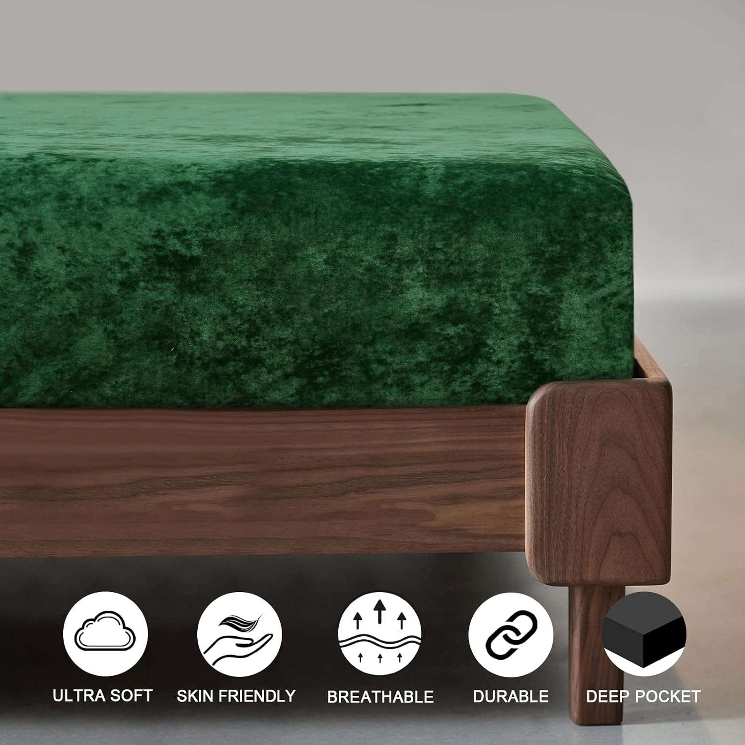 PHF Truly Velvet Fitted Sheet Queen Size 1 Pack Luxury Super Soft Cozy Comfy Flannel Bed Sheets with 15'' Deep Pocket Suitable for Fall Winter and Spring No Pillowcases Emerald Green
