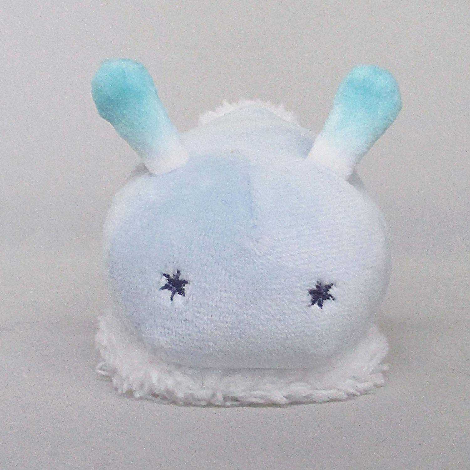 Amazon.co.jp: 三英貿易 ゆめみうし にじ うみうし ぬいぐるみ 高さ5cm