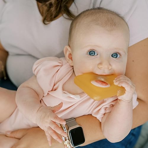 Miniatura 11 de Dr. Brown's AquaCool - Mordedor lleno de agua, juguete refrescante para bebés para encías doloridas, formas de tostadas de aguacate, sin BPA, 9.8