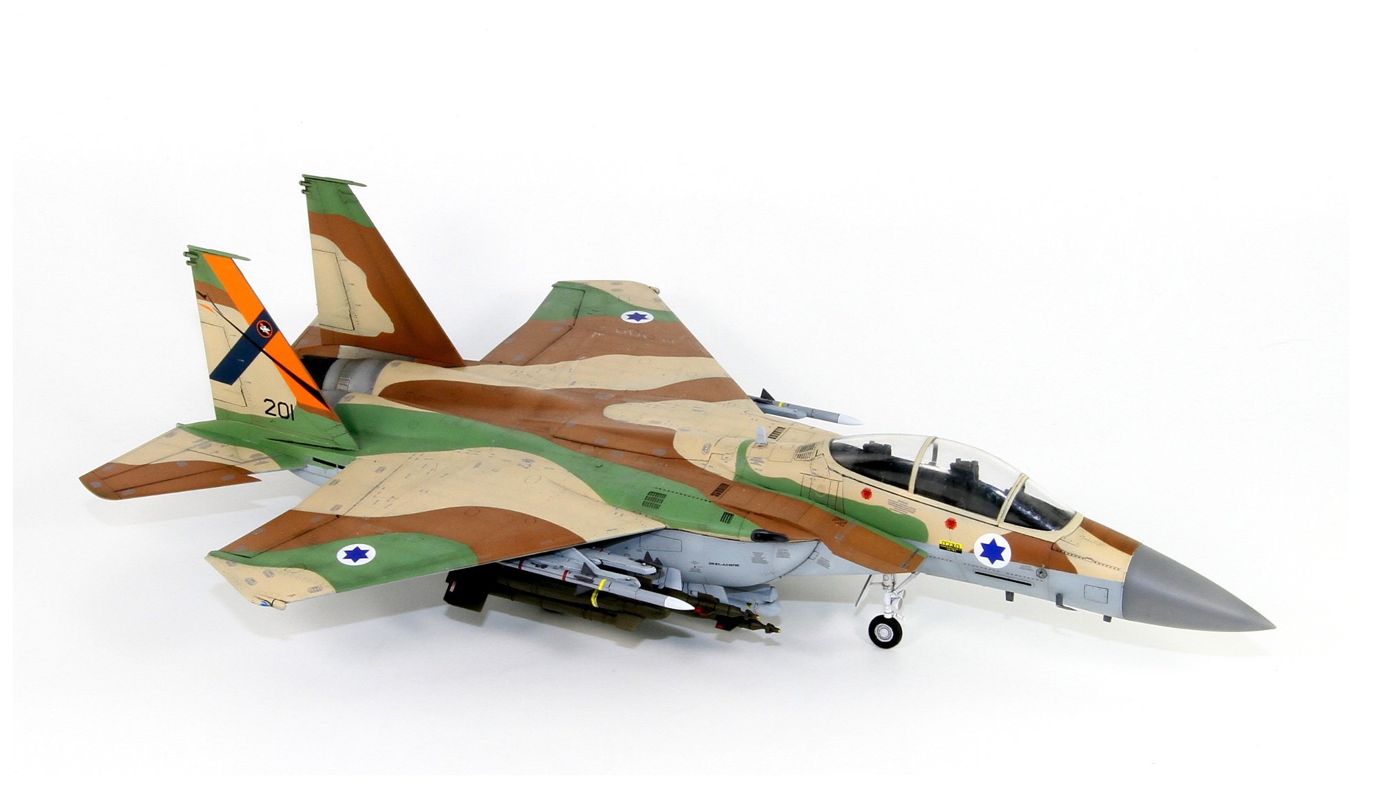 Amazon.co.jp: グレートウォールホビー 1/72 イスラエル空軍 F-15I  