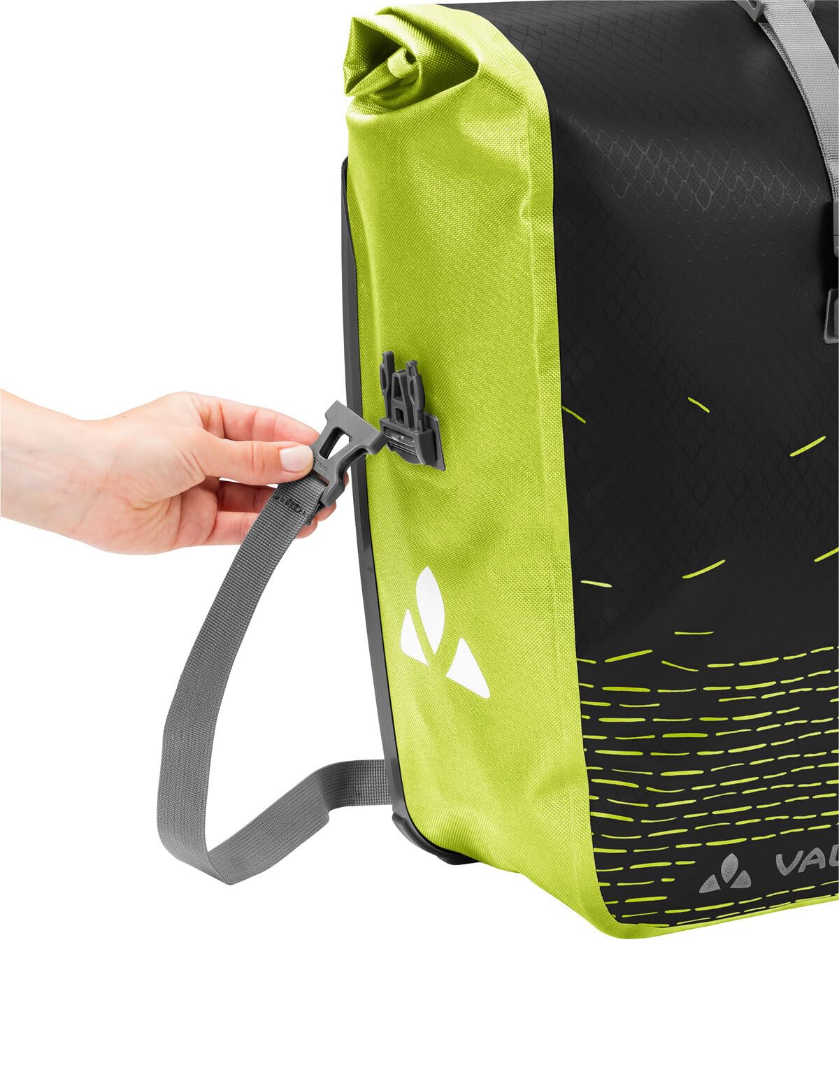 VAUDE Fahrradtasche für Gepäckträger Aqua Back Print Single, 1 x 24 L in Grün, Hinterradtasche wasserdicht, Fahrrad Gepäckträgertasche hinten, einfache Befestigung – Made in Germany