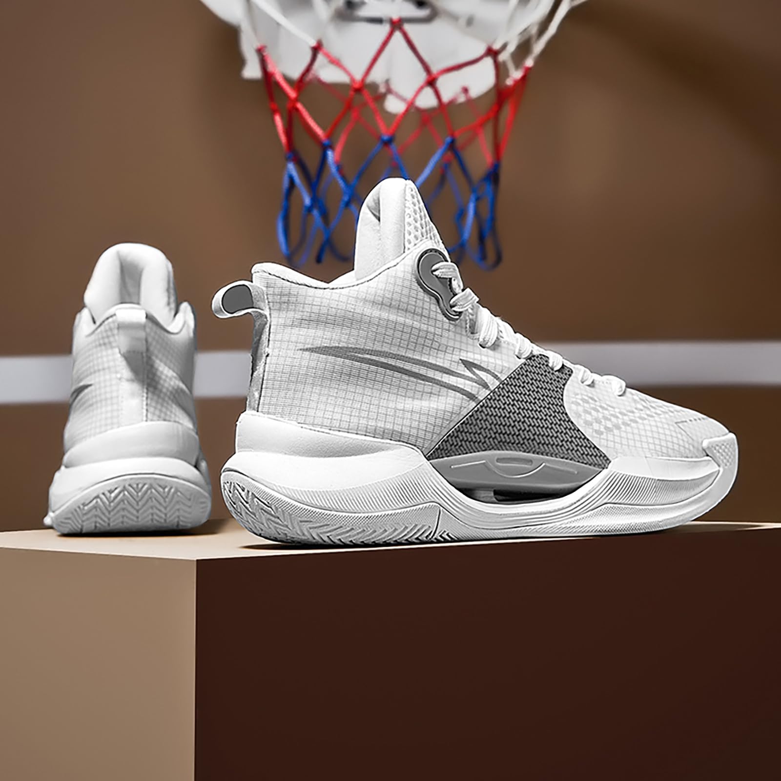 Scarpe da basket alte da uomo con lacci sportivi in ​​rete leggera, intersuola ammortizzata, supporto elevato della caviglia, trazione duratura