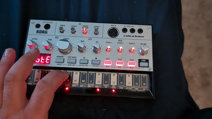 Amazon.co.jp: KORG アナログ ベースマシン volca bass 16
