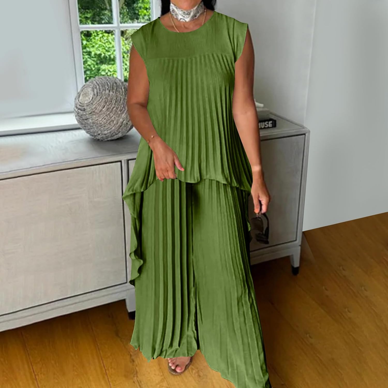 2 Piece Outfits for Women Short Sleeve Crew Neck Pleated Hi-Low Hem Top Wide Leg Palazzo Pants Casual Matching Set