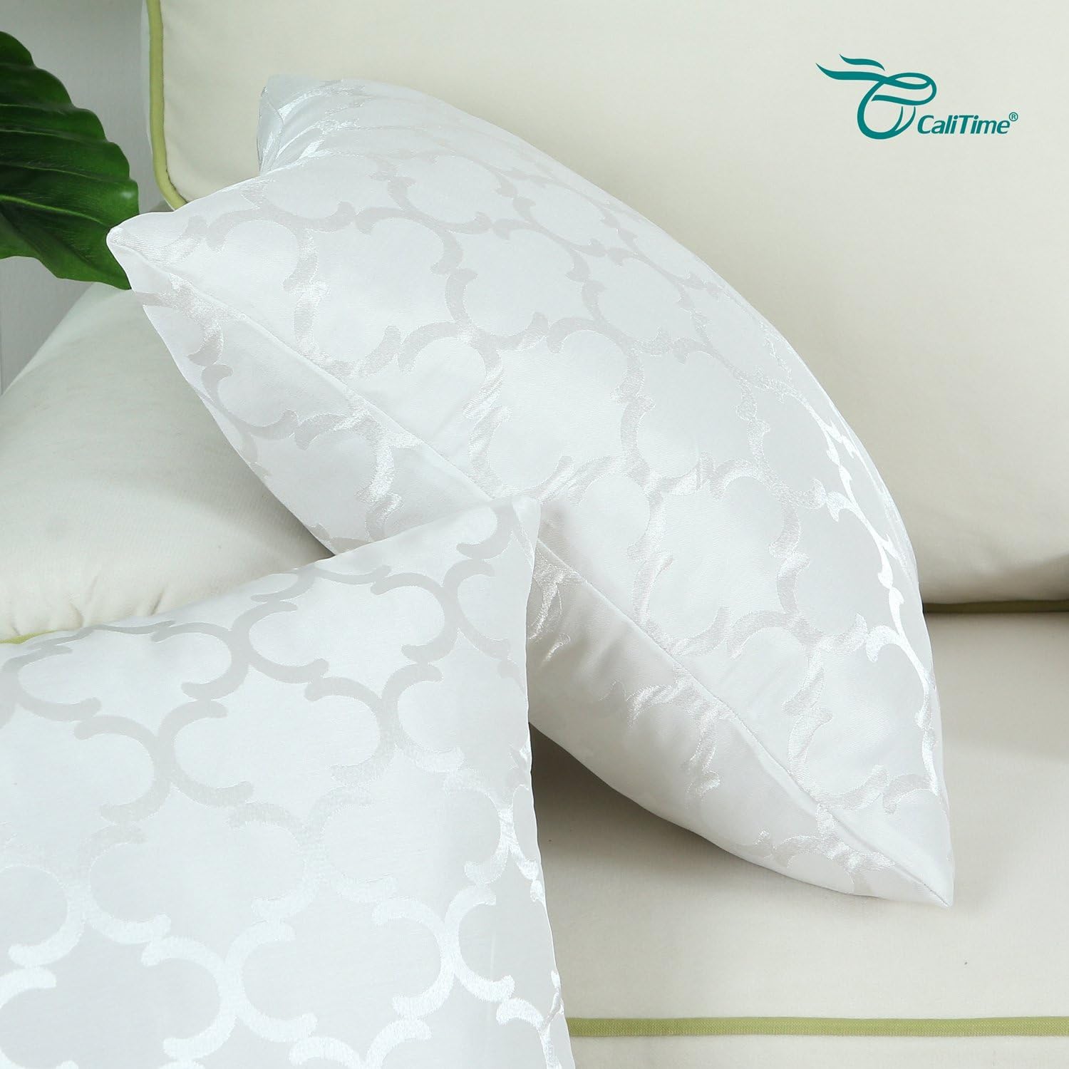 CaliTime Pack of 2 Cushion Covers Throw Pillow Cases Shells for Home Sofa Couch Modern Shining & Dull Contrast Quatrefoil Accent Geometric 20 X 20 Inches White