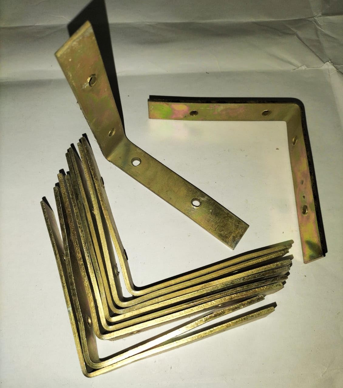 Zone Marketing L Angles Clamps Brackets Made of Strong Iron A Set of 10 Pieces for shelve Support | Size ( 4 x 4 Inch ) Pack of 10 (B0D5YNN31X) Amazon Price History, Amazon Price Tracker
