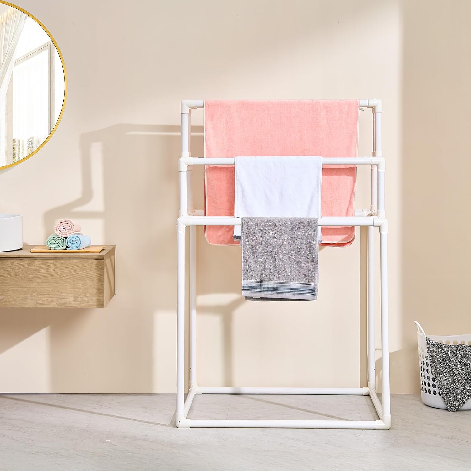 VEVOR Pool Towel Rack, 8 Bars Outdoor PVC Towel Holder, Freestanding Pool Towel Hanger Stand Next to Hot Tub, Outdoor Indoor Quilt Drying Rack Organizer, Ideal for Poolside, Bathroom, Spa, White
