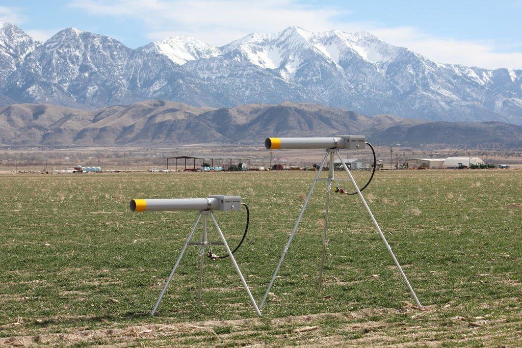 M14-1 Propane Sound Cannon & Tripod Bird Deterrent