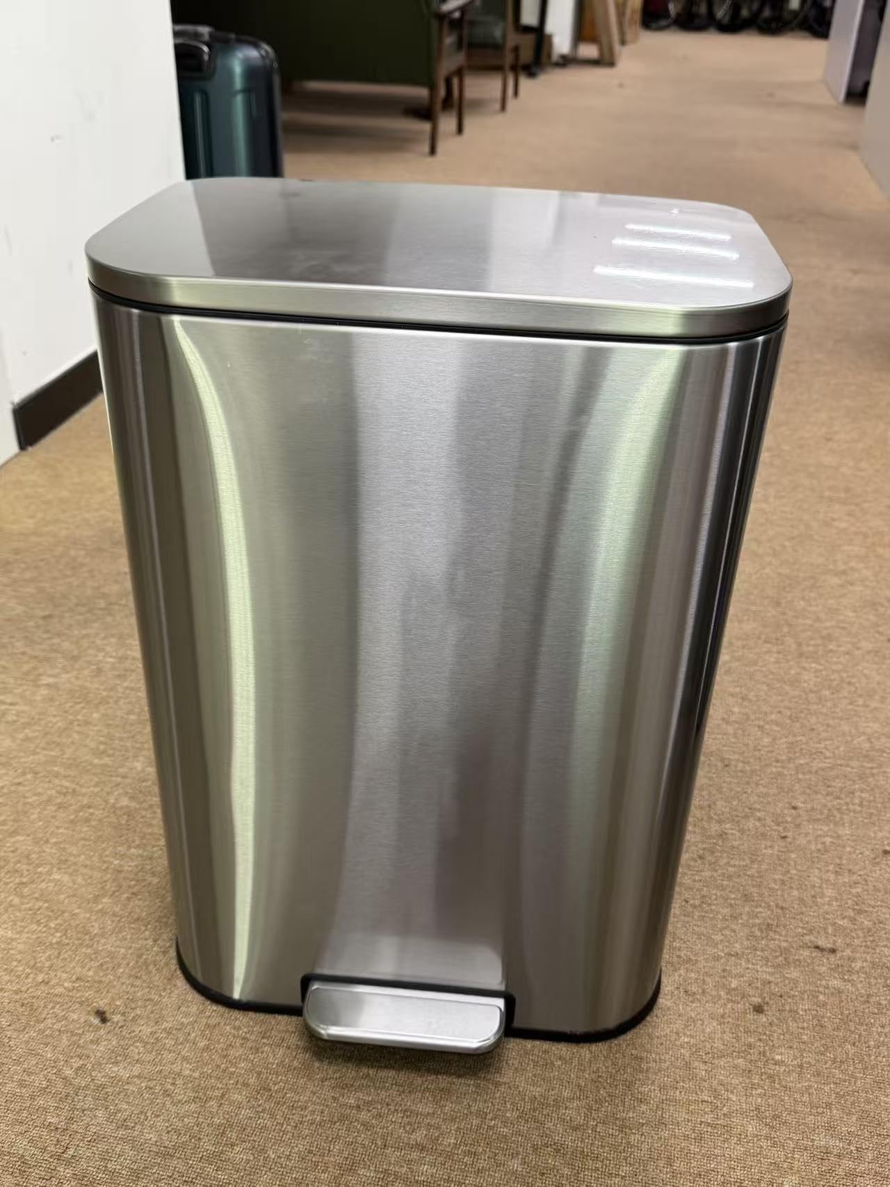 Pattumiera da cucina da 50 l, con coperchio a pedale con chiusura ammortizzata e chiusura ermetica, pattumiera in acciaio inox da 8 galloni per riciclaggio e rifiuti, secchio interno