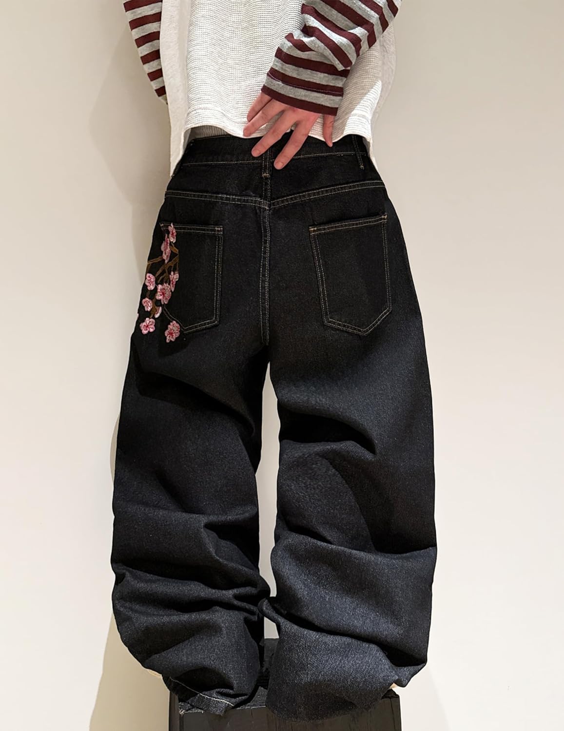 Men's Baggy Jeans Blossom Embroidery Pattern Wide Leg Y2K Jeans Mid Rise Denim Pants Streetwear - Image 3