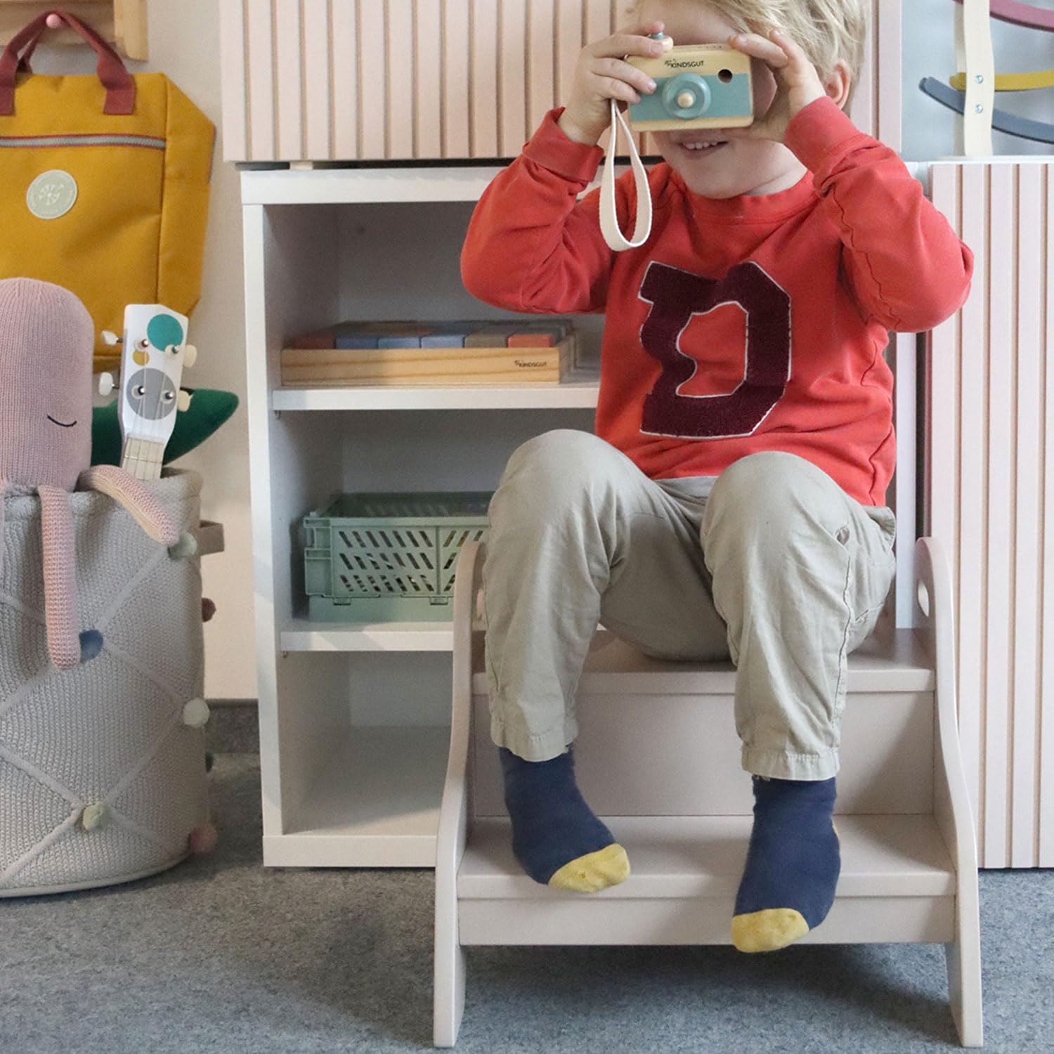 Kindsgut Holztritt, Tritt-Hocker mit 2 Stufen ideal für Kinder, dezente Farben und hochwertige Qualität, Sand