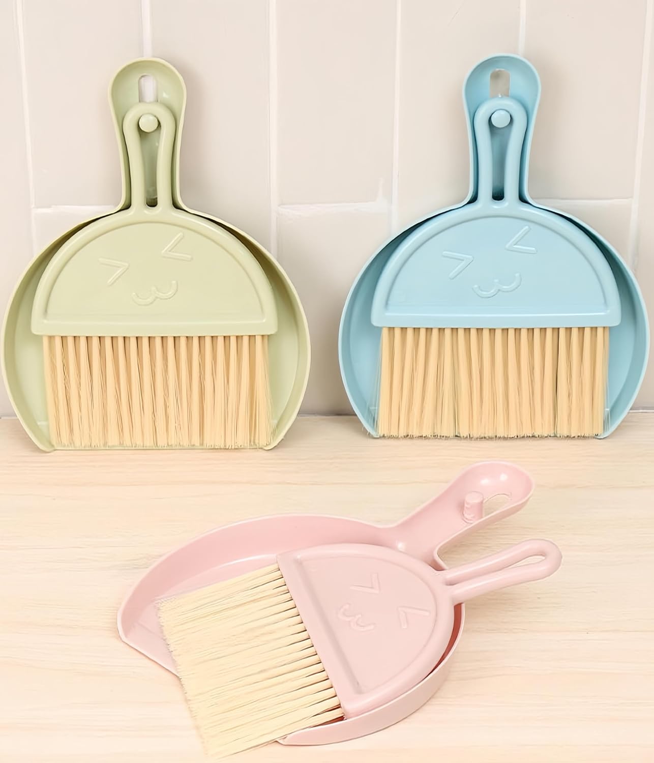 Mini Broom and Dustpan Set (3 Pieces) + Three-Color Cleaning Cloth, Suitable for Cleaning car interiors, Sofas, Kitchens, tabletops, Dining Tables and Desktop Keyboards (Pink, Blue, and Green)