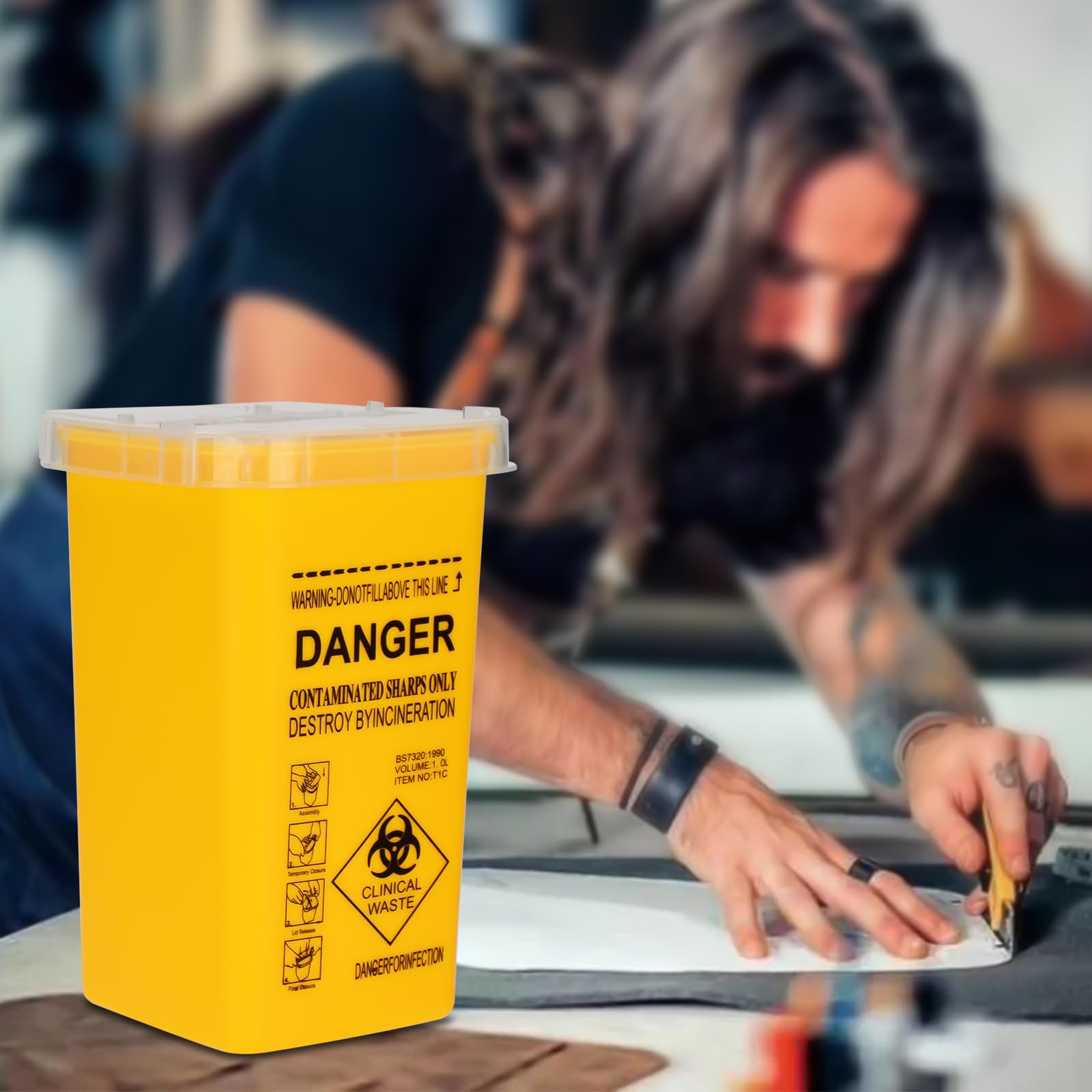 BoîTe Pointue Pour Conteneur D'Aiguilles ATOMUS 1L Tatouage En Plastique Conteneur Pointu Tatouage éLimination MéDicale BoîTe à DéChets D'Aiguille Biohazard Lock Container Tattoo Supplies (1PCJaune)