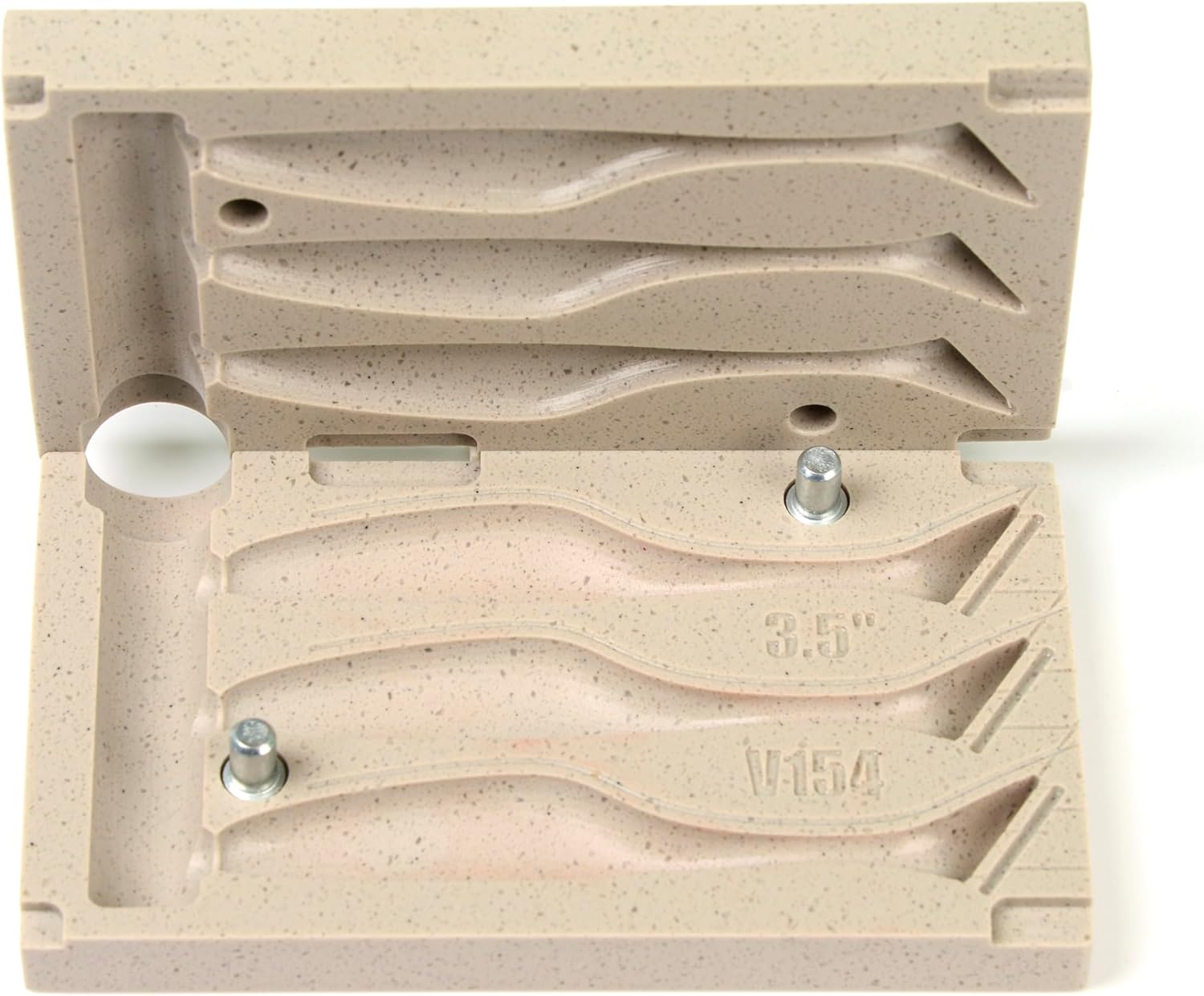 FatFish V154-3C Bait Mold Soft Plastiс Lure Making Injection Mold for Do-It Fishing Lures 3.5"