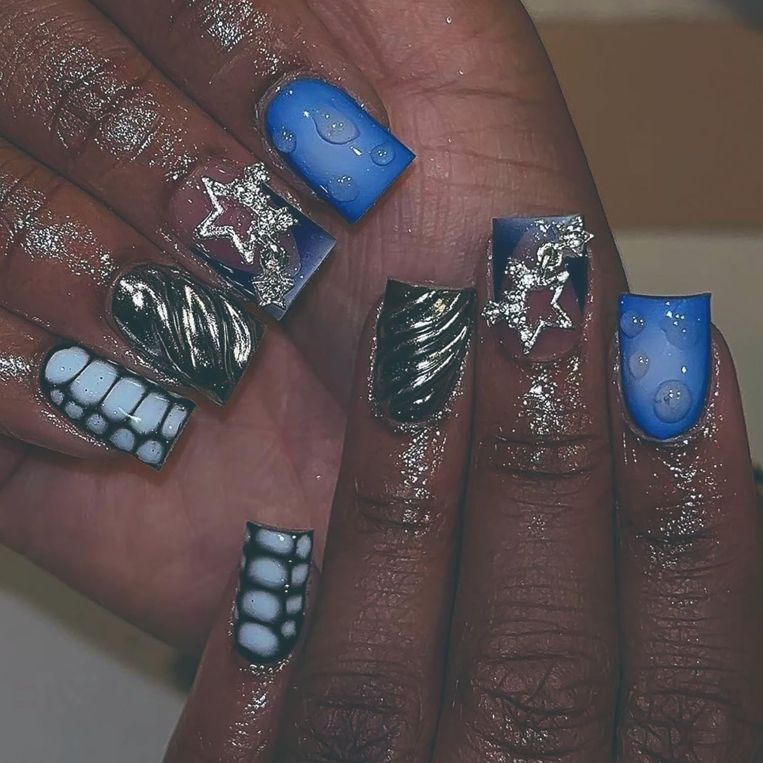 RIICFDD Blue Press on Nails French Tip Glue on Nails - 3D Water Ripple Design Fake Nails for Women 24 Pcs