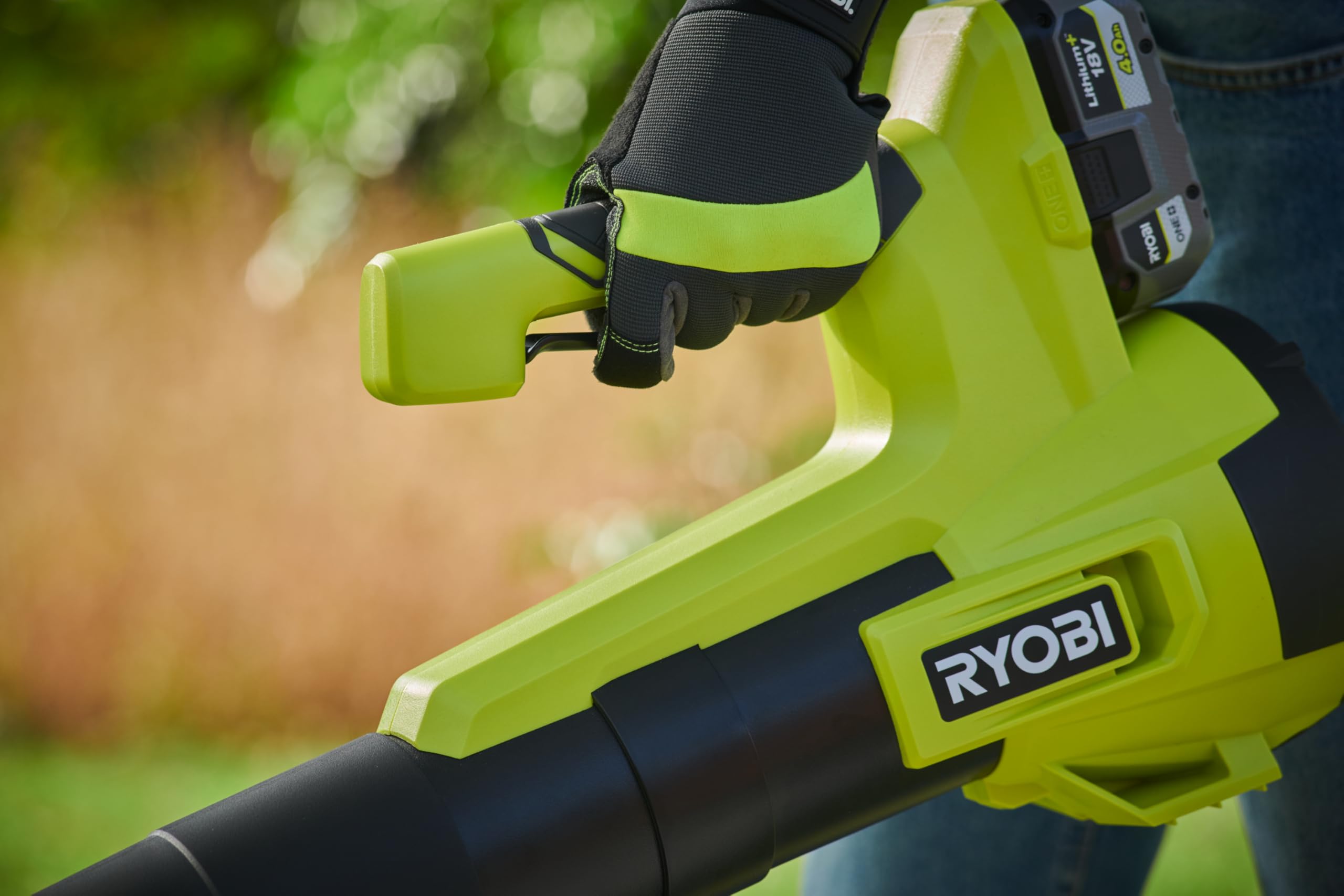 Ryobi RY18BLB-0 Soplador inalámbrico One+ de 18 V (batería y Cargador no incluidos) | RY18BLB-0, Hyper Green, diseño de ventilador axial, alta velocidad de aire, limpia hojas y desechos