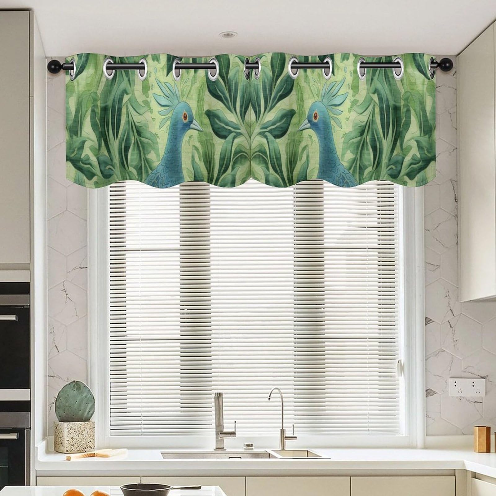 Cenefas de ventana maximalistas con diseño oriental para renovar el estilo de tu dormitorio