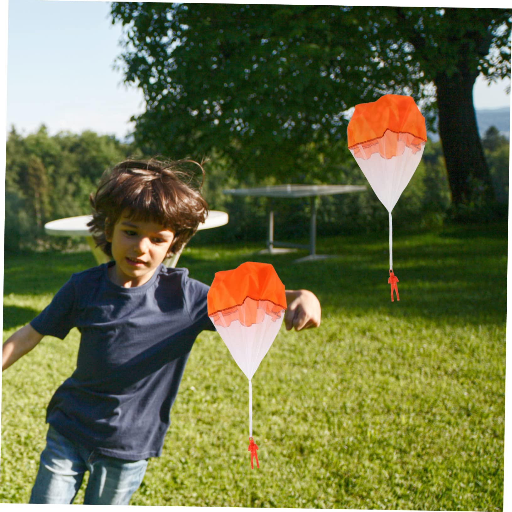 BESTonZON Flying Toys for Kids 6pcs Army Parachute Toys Hand Throwing Simulation Kids' Creative Intelligence Development Random Style