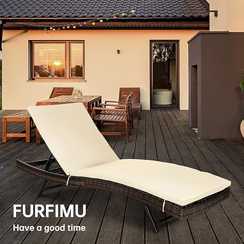 Miniatura 6 de Silla de salón de patio de ratán con respaldo ajustable y cojín beige extraíble, silla de piscina de material PE para exteriores, tumbona plegable