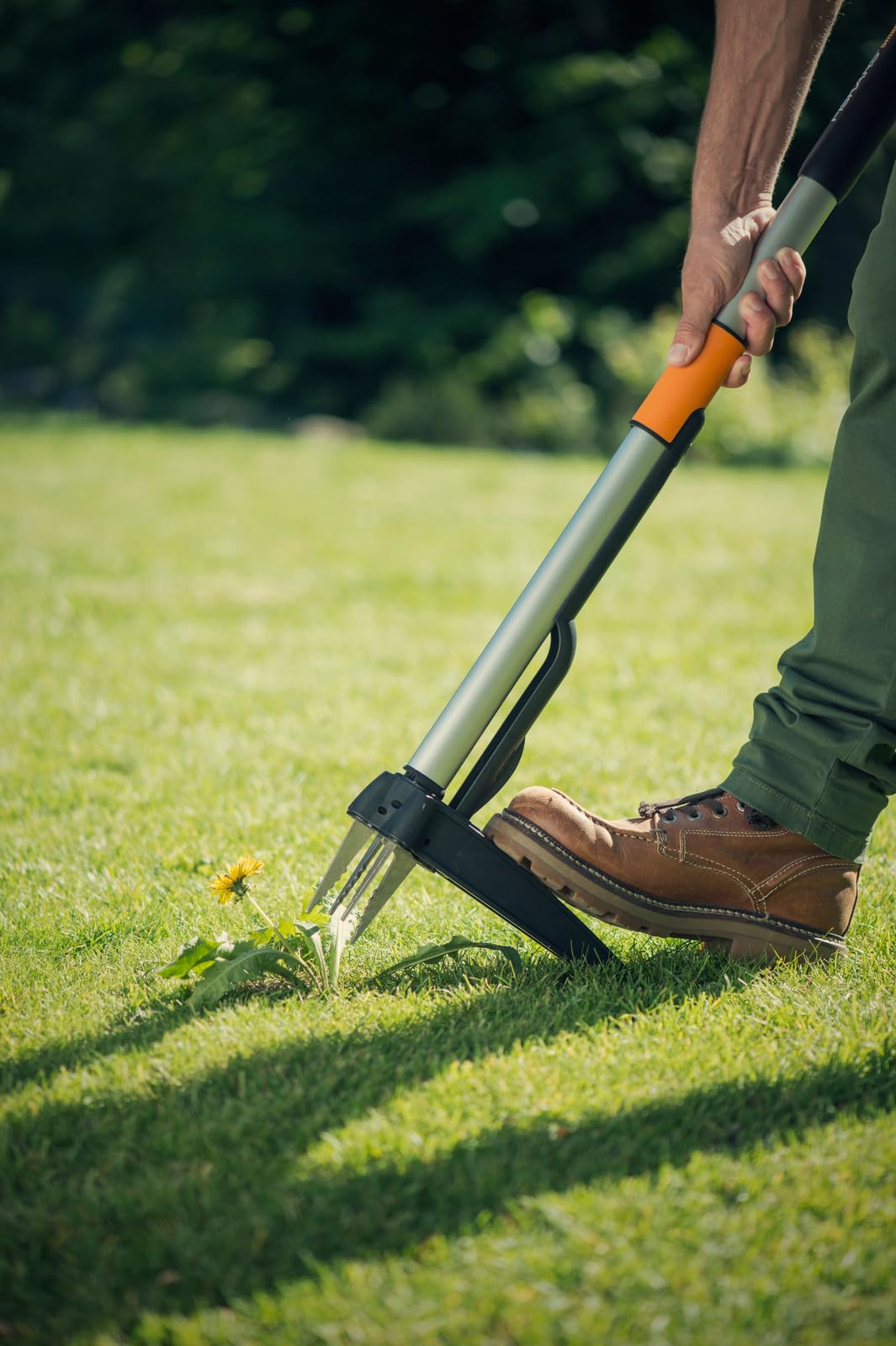 Fiskars SmartFit Estirpatore telescopico, Asta in acciaio inossidabile, Nero/Arancione, 1-1.19 m