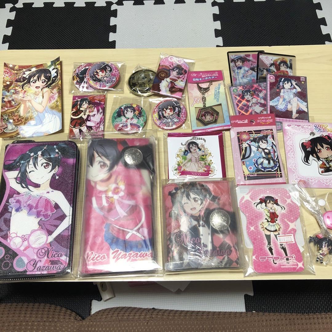 矢澤にこ 等 グッズまとめ売り Amazon.co.jp: ラブライブ 矢澤にこ グッズまとめ売り 7GWS