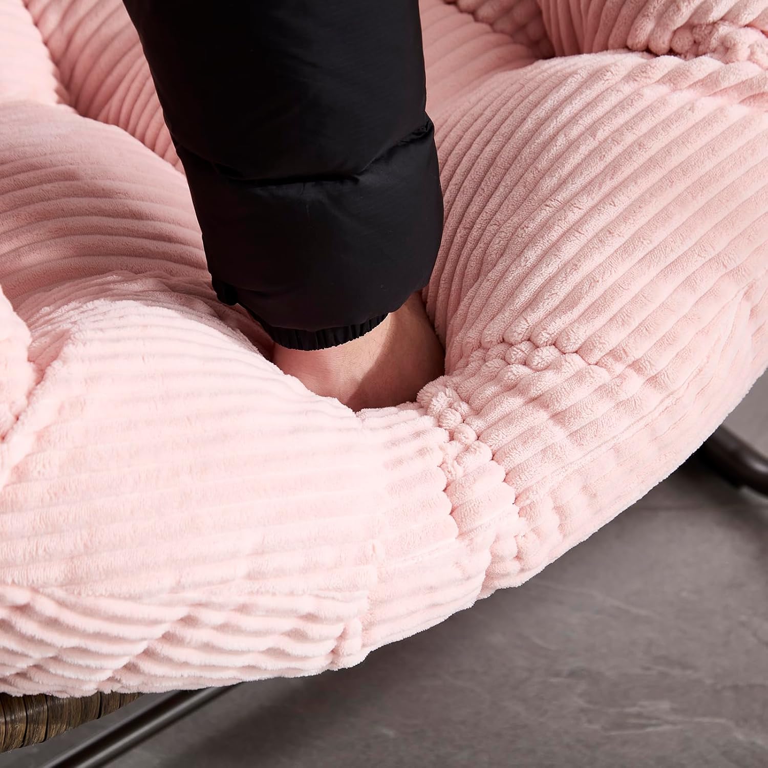 Deolme Large Papasan Rocking Chair with Cushion, Oversized Comfy Reading Lounging Indoor Outdoor Rocker for Front Porch Backyard Bedroom Living Room Egg Chair Rattan (Pink)
