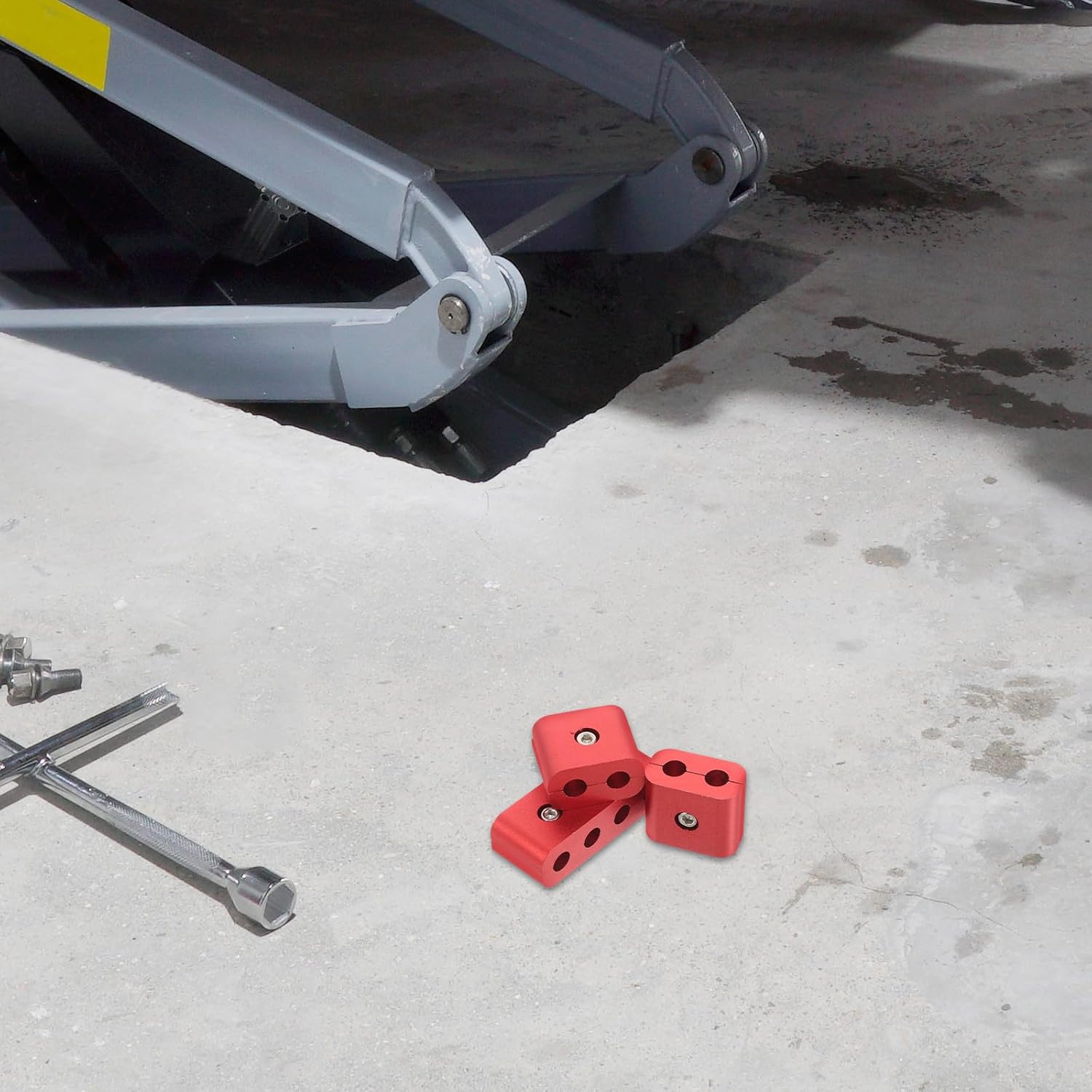 Vaguelly 3 Pcs Red Ignition Wire Separators Car Retainer Clips Cord Management Clamps for Engine and Interior Wire Organization