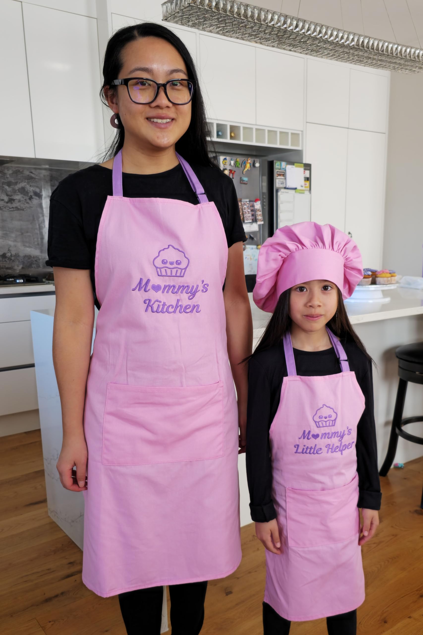 Littlebit & Vix Mommy and Me Mother Daughter Matching Aprons Gift Set with Chef Hat for Kitchen Cooking and Baking - Mom and Kid Apron, Pink, One Size