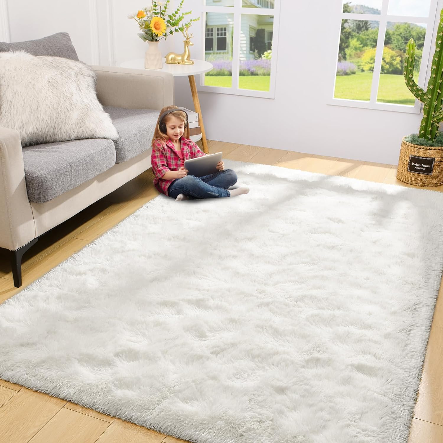 LIODUX Ultra Soft Indoor Modern Area Rugs Fluffy Living Room Carpets for Children Bedroom Home Decor Nursery Rug, Washable Furry Throw Rugs (White, 160 x 230 cm (Rectangular))