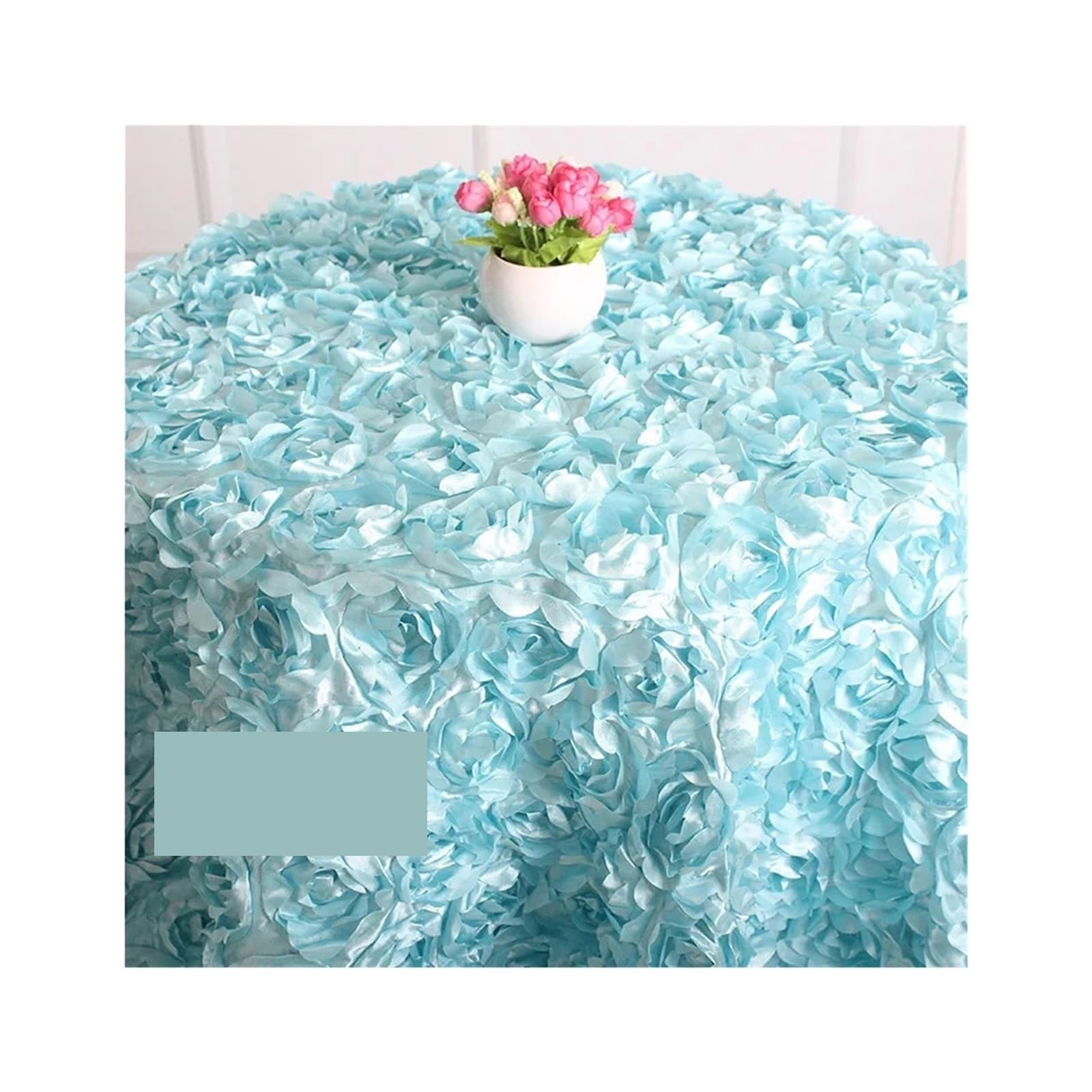 Nappe ronde rose à pétales pour créer une ambiance de mariage féerique