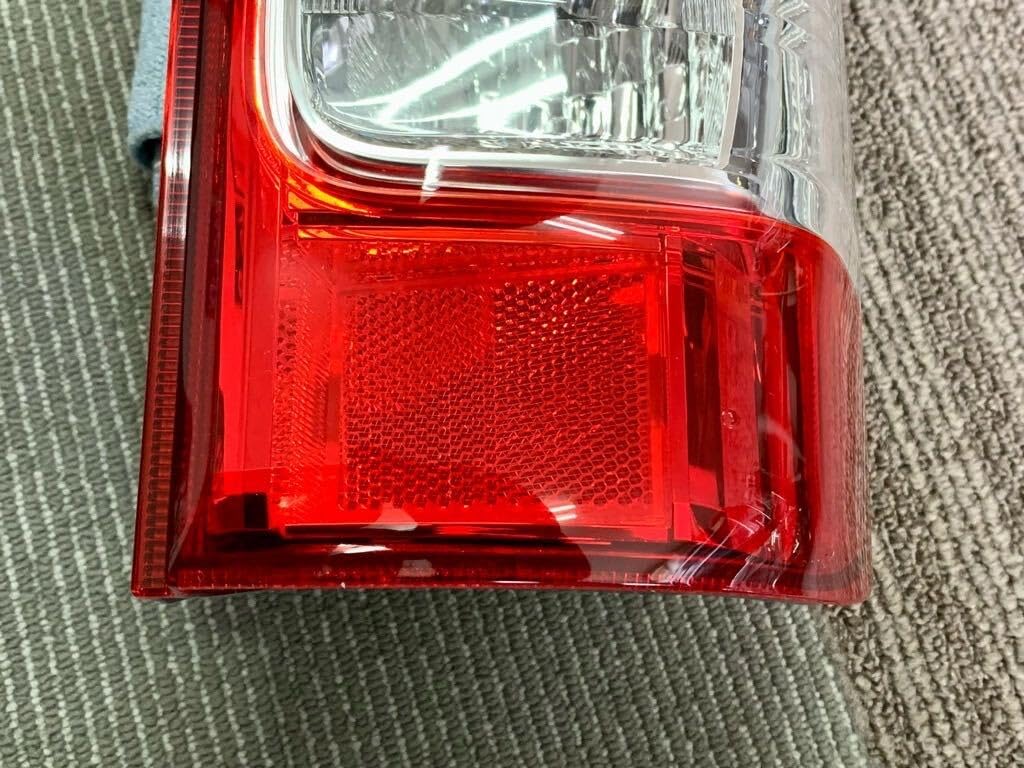 Amazon.co.jp: 新車外し200系ハイエースレジアスエース純正 