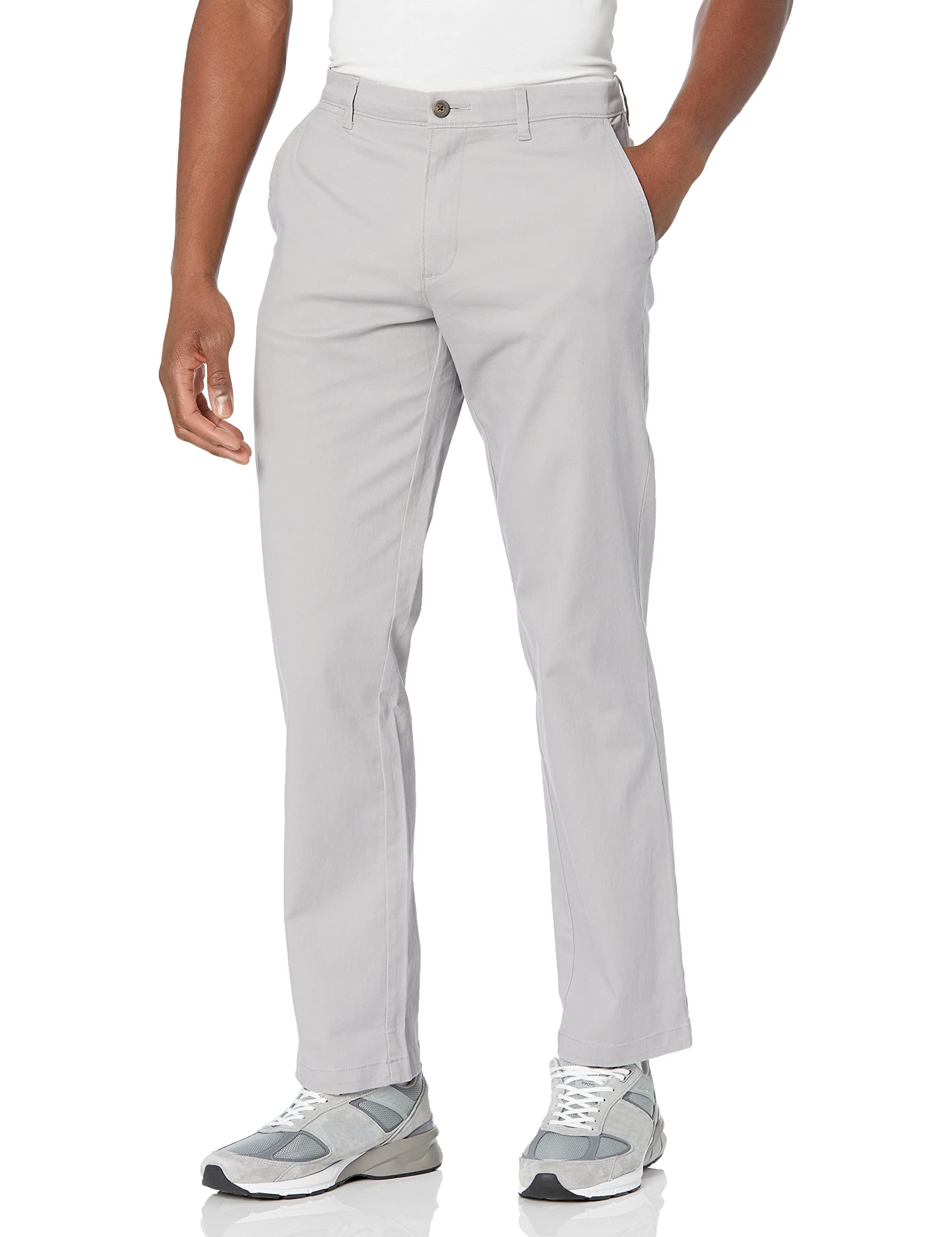 Amazon Essentials Herren Legere Stretch-Chinohose mit klassischer Passform
