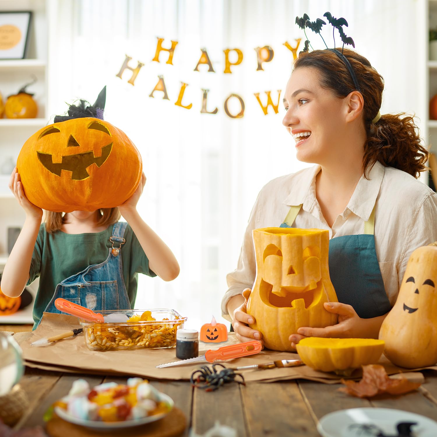 JOYUE Kit di Intaglio della Zucca 7 Pezzi Set per Intagliare di Zucca Halloween con Stencil di Zucca, Strumenti Professionale per Intagliare di Zucca in Acciaio Inossidabile per Adulti e Bambini