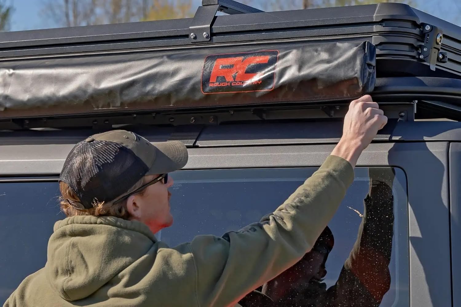 Rough Country Retractable Roof Rack Awning 66 x 98 Universal Fit - (Fits Trucks SUVs) Rough Country Retractable Roof Rack Awning 66 x 98 Universal Fit - (Fits Trucks SUVs)