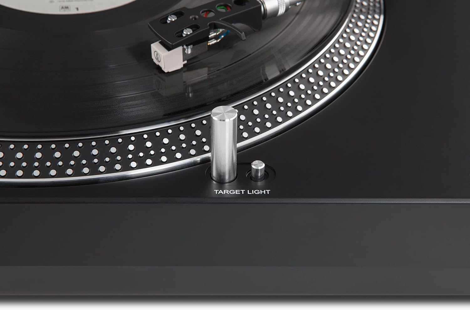 Close-up of the target light on the TechniSat TECHNIPLAYER LP 300