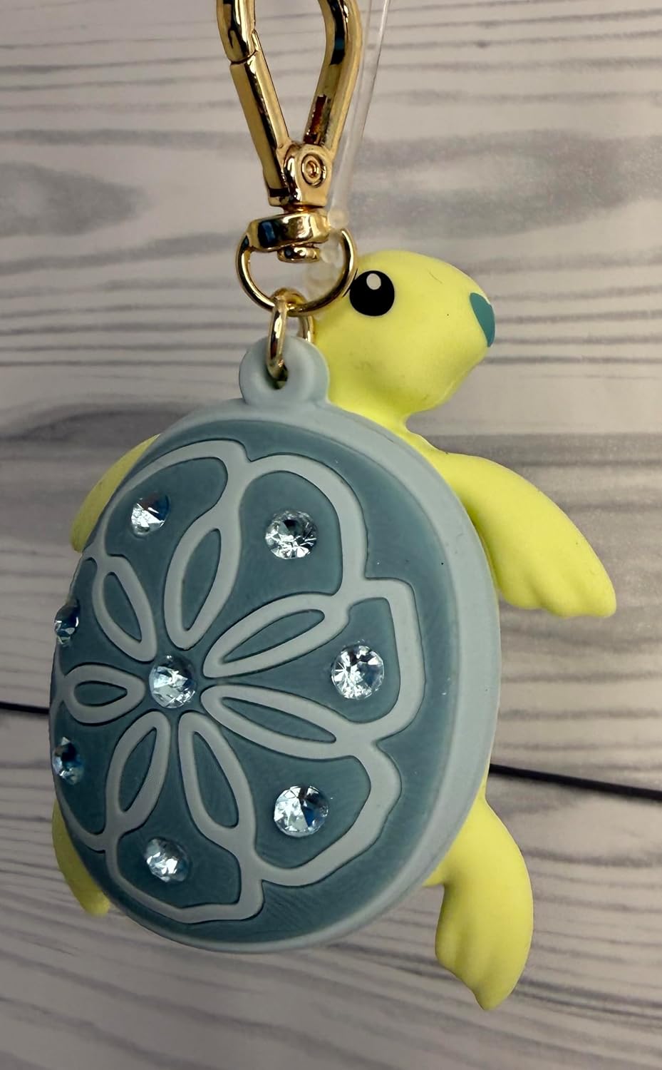 Bath and Body Works Sea Turtle With Gemstones Pocketbac Hand Sanitzer Holder