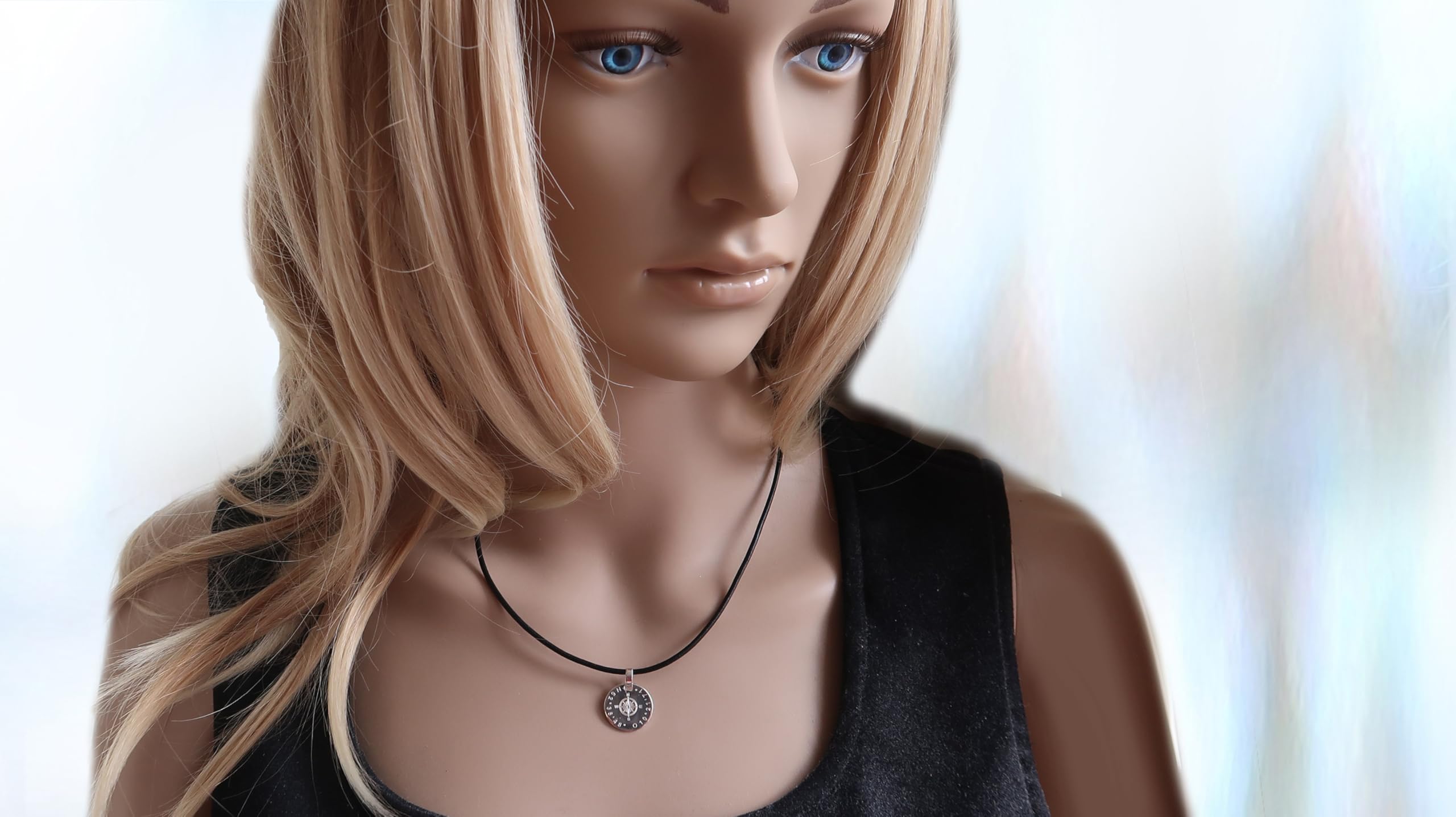 Personalisierte Kette mit Gravur Kompass & Koordinaten, Silber | Lederband oder Silberkette, Geschenkidee