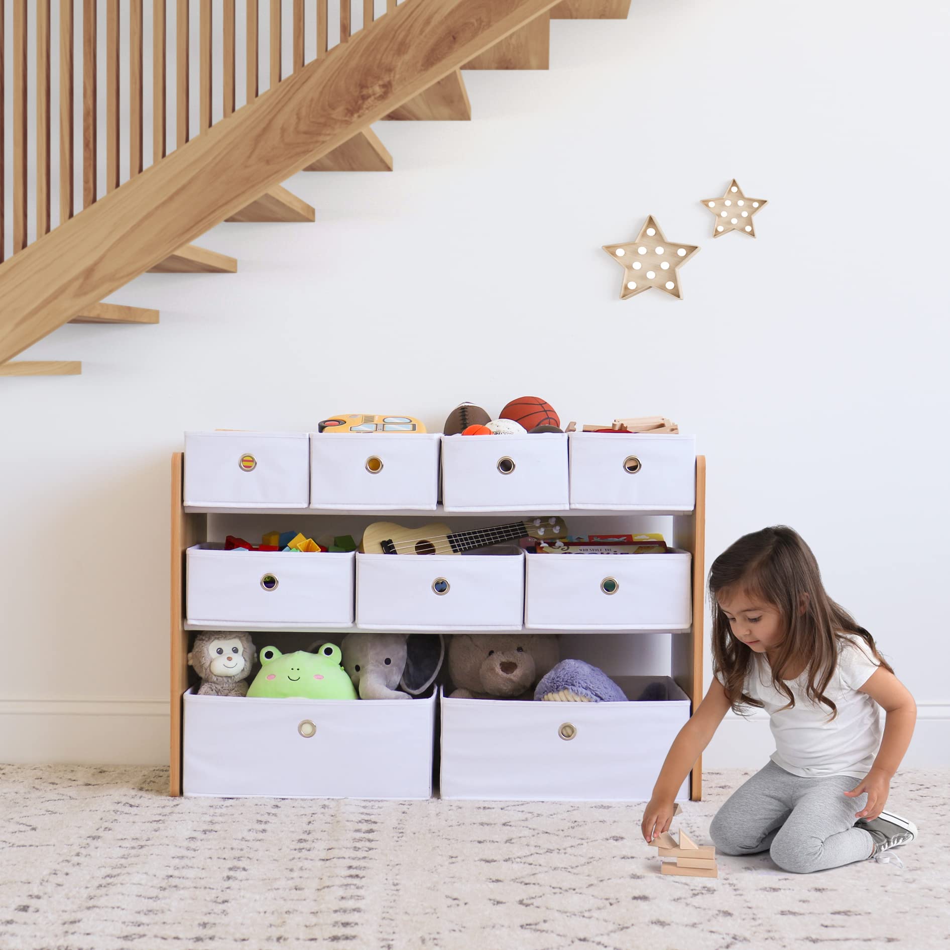Humble Crew Scaffale Bambini in Legno: Organizer Giocattoli con 9 Contenitori in Tessuto, Design Naturale/Bianco, Perfetto per Camerette Eleganti
