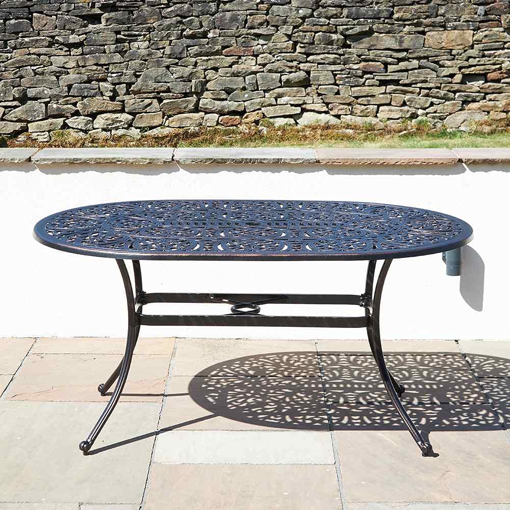 Cast Aluminium Metal Oval Garden Table RustFree Weather Resistant