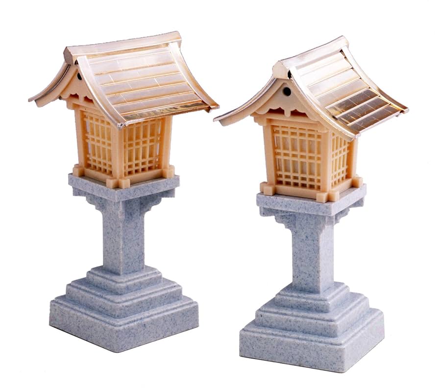 綺麗な灯籠 Amazon｜旭電機化成 神前用灯籠 LED 約幅9×奥行8.4×高さ17.2cm