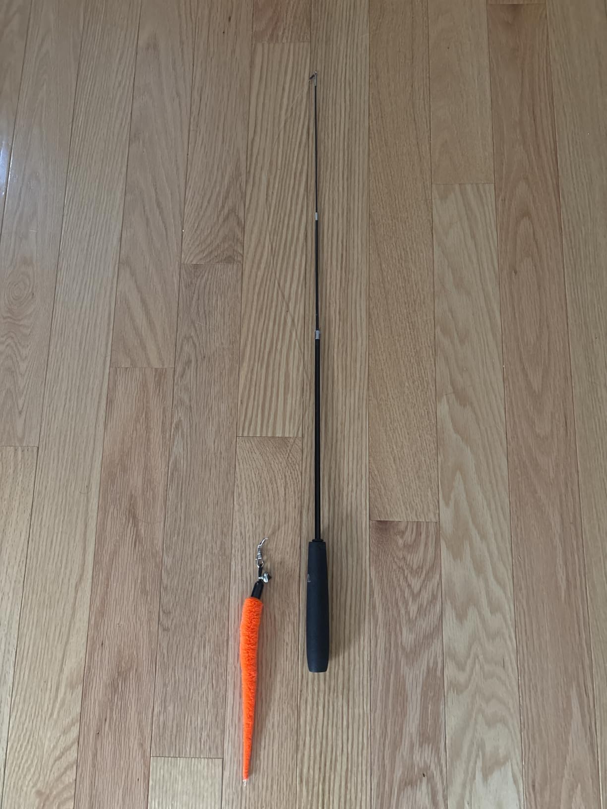 Interactive Cat Toys - Retractable Wand Toy and Feather Toys Refills for Indoor Cats to Chase and Exercise photo review