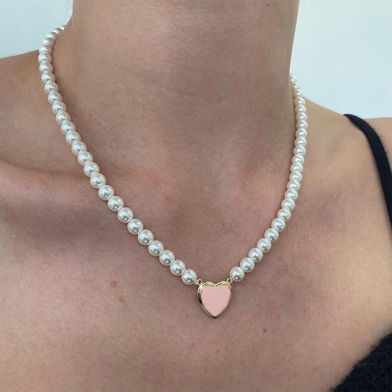 Vintage Pearl Necklace Choker Green Enamel Heart Pendant Necklace Heart Pearl Chain Necklace Pearl Bead Strand Necklace White Pearl Beaded Necklace Jewelry for Women - Image 2