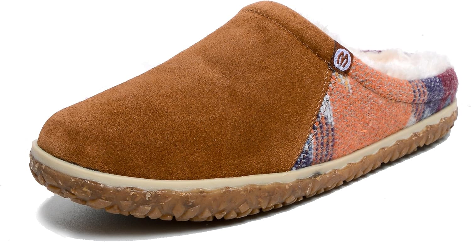 Minnetonka Tahoe – Indoor/Outdoor Slippers for Women with Hard Sole Design and Slip On Clog Silhouette