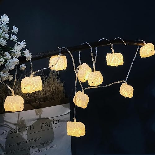Vista 14 de Guirnalda de luces LED pintadas de ovejas pequeñas con diseño de animales, adornos de cabra, luces novedosas, funciona con pilas, luz decorativa